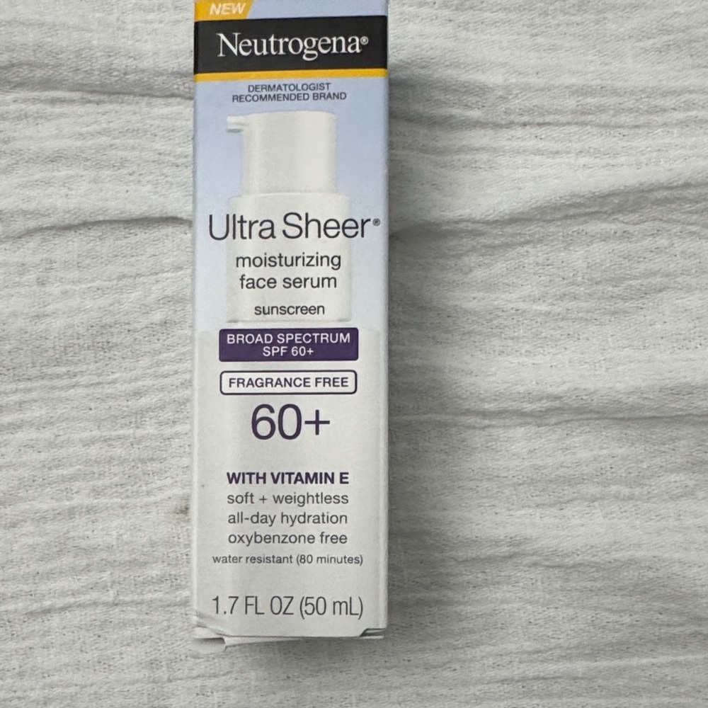 Neutrogena Ultra Sheer Face Serum - White and Blue